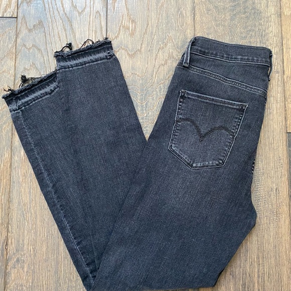 W29 L30 Black Levi’s - Picture 2 of 13